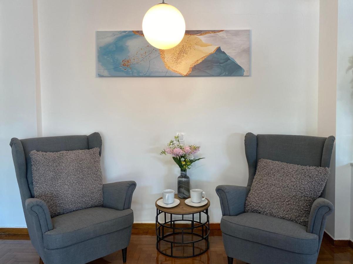 Galaxy Home Spacious & Renovated Apartment Atenas Exterior foto